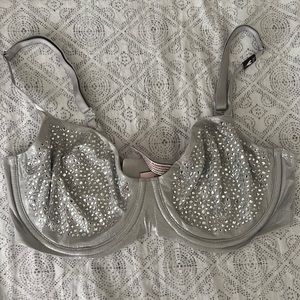New Victoria’s Secret bra 36D